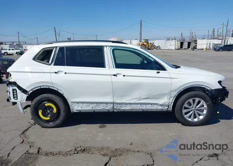 2018 Volkswagen Tiguan 2.0T S из США, поврежденный, VIN 3VV1B7AX2JM020785